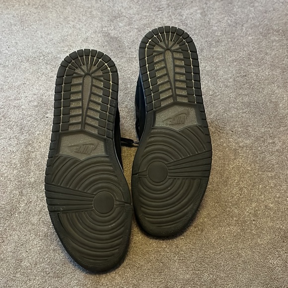 Jordan1 NYC size 9 black - Picture 5 of 5